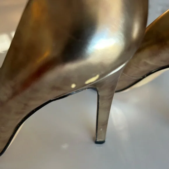 Vince Camuto Pumps - Picture 8 of 9